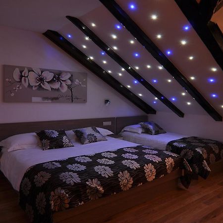 Deluxe Apartments & Rooms Sarella Сплит Номер фото